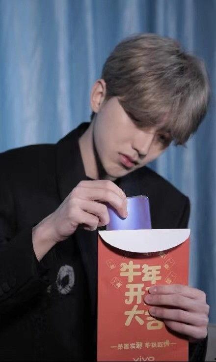 蔡徐坤爆料时间最新视频,揭秘背后不为人知的幕后故事  第1张